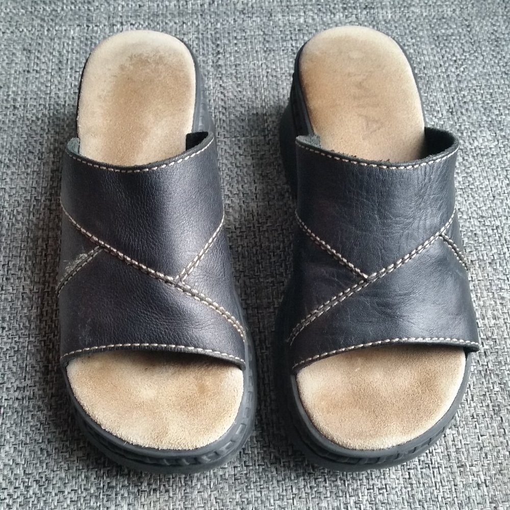 MIA Vintage Black Leather Chunky Slip-Ons 6M
